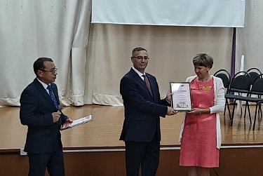 Депутаты поздравили учителей